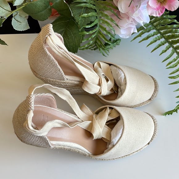 Cream wedges - Picture 4 of 13